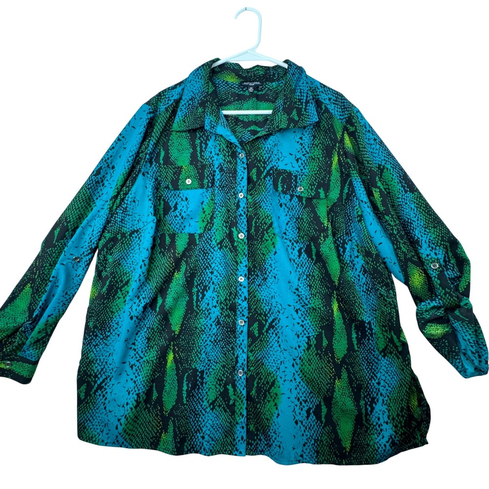Notations Woman Button Down Shirt Women 3X Teal Green Snakeprint Roll Tab Bold